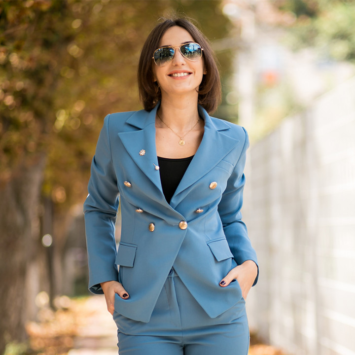 Power Dressing: Workwear That’s Both Stylish & Professional